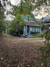 Detached Banff homes