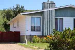 Semi Detached (Half Duplex) Peace River homes