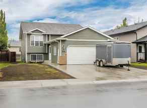 Detached Lancaster Green homes