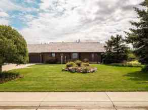 Detached Cardston homes