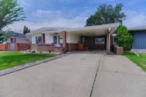 Detached Majestic Place homes