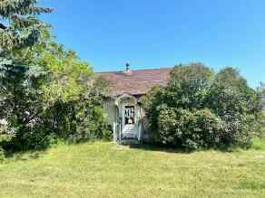 Detached Tofield homes
