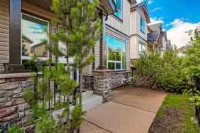 Row/Townhouse Kincora homes