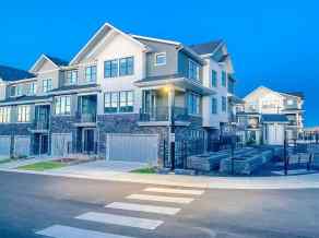 Row/Townhouse Crestmont View homes