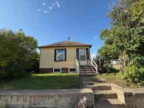 Detached Hardisty homes