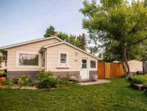 Detached Pincher Creek homes