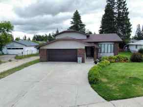 Detached Whitecourt homes