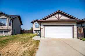 Detached Penhold homes