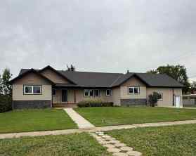 Detached Raymond homes
