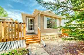 Detached Martindale homes