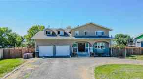 Detached Magrath homes