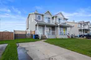 Semi Detached (Half Duplex) Thickwood homes