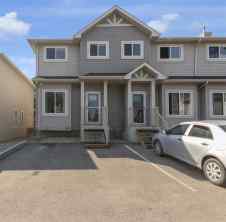 Row/Townhouse Strathmore homes