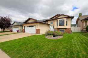 Detached Aspen Ridge homes