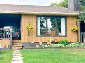 Semi Detached (Half Duplex) Rocky Mountain House homes