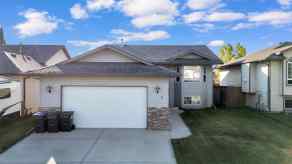 Detached Sylvan Lake homes