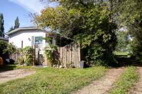 Mobile Rural Red Deer County homes
