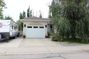 Detached Picture Butte homes