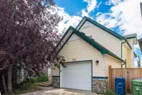 Detached Silver Creek homes