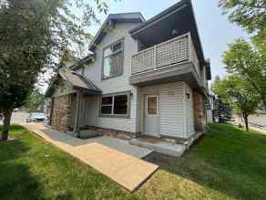 Just listed Evergreen homes for sale new 106, 8 Everridge Square SW in Evergreen Calgary