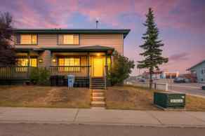 Semi Detached (Half Duplex) Thickwood homes