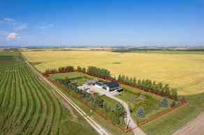 Detached Rural Mountain View County homes