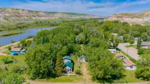 Detached Drumheller homes