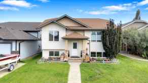 Detached Sylvan Lake homes