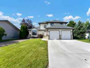 Detached Ross Glen homes