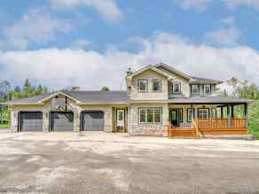 Detached Rural Foothills County homes