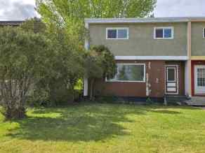 Semi Detached (Half Duplex) Peace River homes