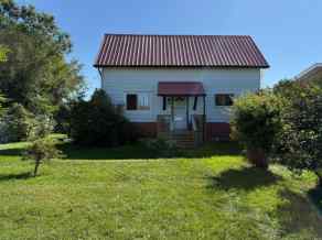Detached Stettler homes