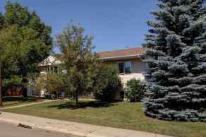 Detached Beiseker homes
