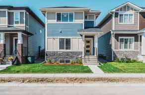 Detached Dry Creek Bay homes