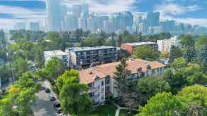 Apartment Crescent Heights homes