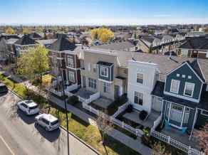 Row/Townhouse McKenzie Towne homes