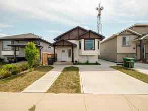 Detached Lethbridge homes
