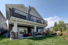 Detached Vantage Rise homes
