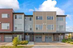 Row/Townhouse Savanna Saddle Ridge homes
