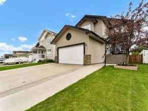 Detached Medicine Hat homes