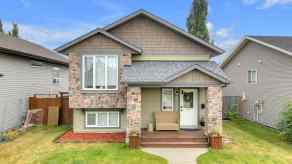 Detached Cottonwood Estates homes
