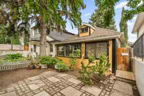 Detached South Calgary homes