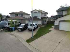 Detached Timberlea homes