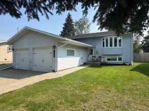 Detached Slave Lake homes
