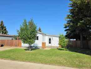 Detached Slave Lake homes