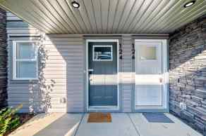 Row/Townhouse East Springbank Hill homes