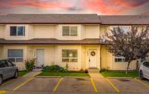 Row/Townhouse Eagleview Estates homes