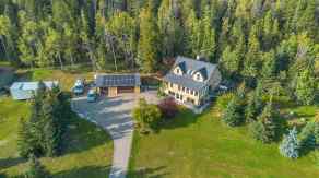 Detached Waiparous homes
