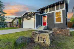 Detached MacEwan Glen homes