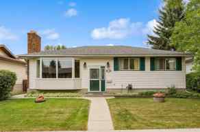 Detached Pineridge homes